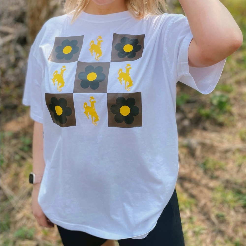 Floral Steamboat Checkerboard Band Tee